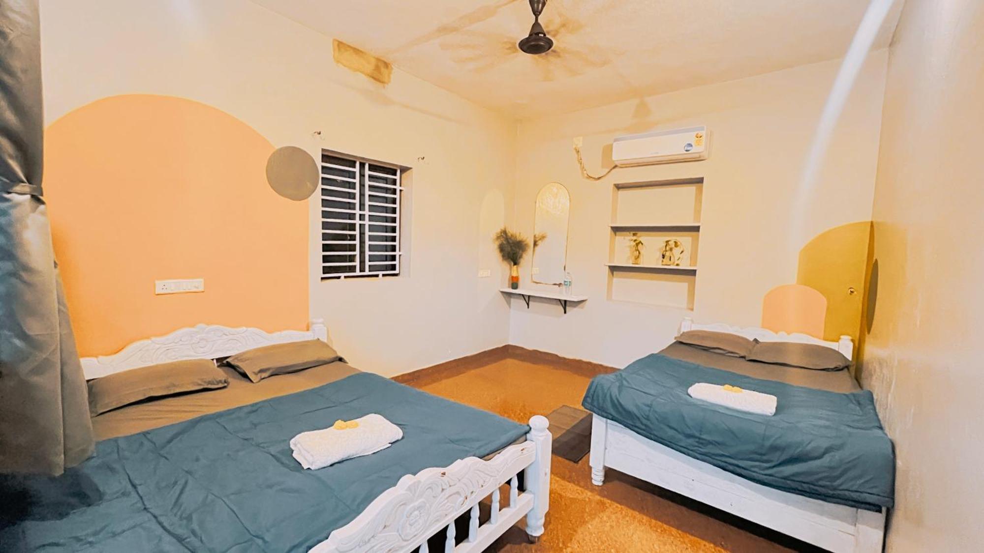 Gokarna Beach Stays By Tune Of Ocean Exterior photo