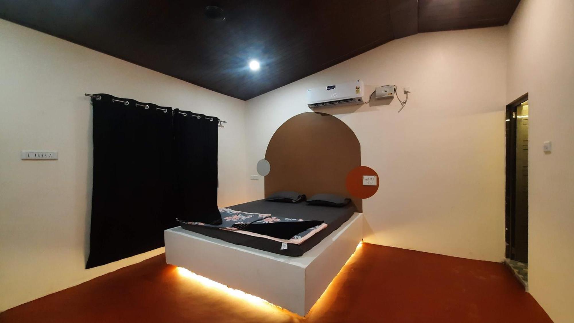 Gokarna Beach Stays By Tune Of Ocean Room photo